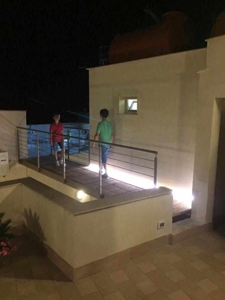 4Canti Case Vacanze كاستيلاّماري ديل غو المظهر الخارجي الصورة